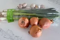 How Alliums Can Ease Allergies, Fight Infections, and Help You Live Longer